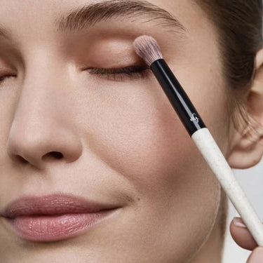 Eye Blender Brush 05